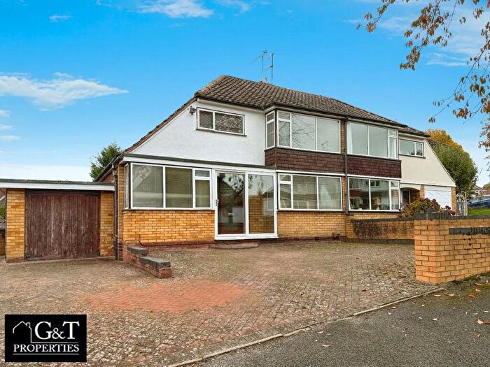 4 Bedroom Semi Detached House To Rent In Drew Crescent, Stourbridge, DY9