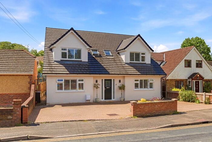 4 Bedroom Detached House For Sale In Oakwood Road, Bricket Wood, St. Albans, Hertfordshire, AL2