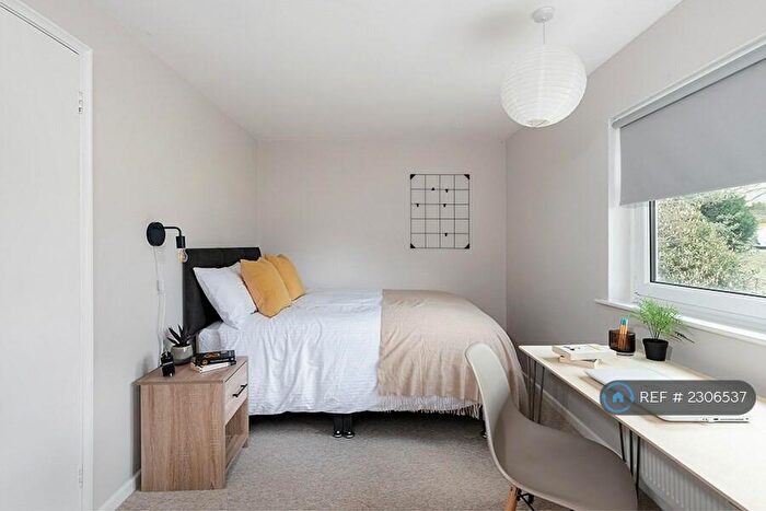 3 Bedroom Semi-Detached House To Rent In Eleanor Close, Bath, BA2