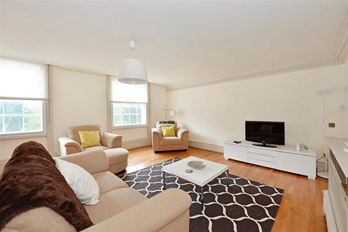 4 Bedroom Flat For Sale In Eaton Square, London, SW1W