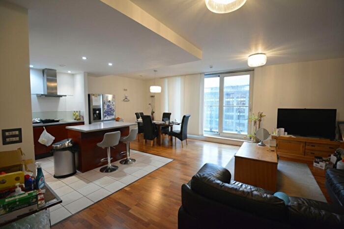 2 Bedroom Apartment To Rent In Leftbank, Manchester, M3