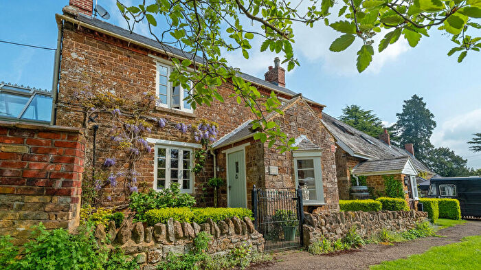 5 Bedroom Cottage For Sale In Stockwell Lane Hellidon Daventry, West Northamptonshire, NN11