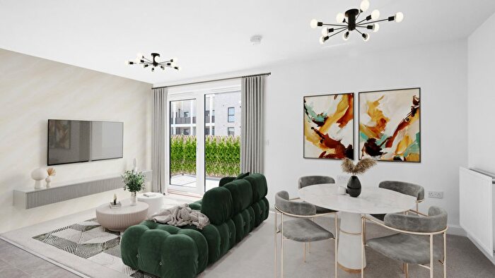 2 Bedroom Flat For Sale In Genome Close, Cambridge, CB3