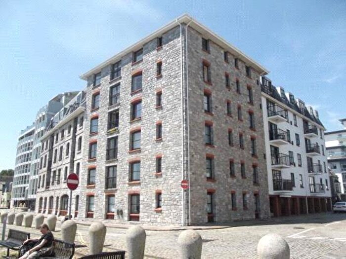 1 Bedroom Flat For Sale In Hawkers Avenue, Plymouth, Devon, PL4