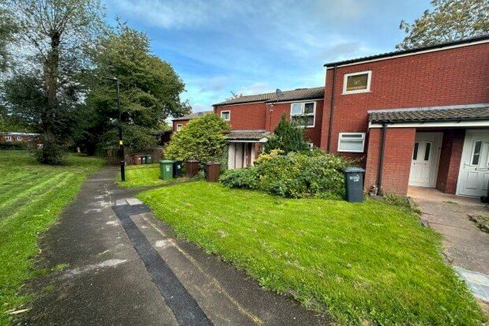2 Bedroom Maisonette To Rent In Mickleton Road, Solihull, B92