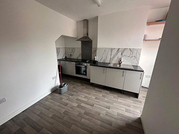 1 Bedroom Flat To Rent In Narborough Road, Leicester, LE3