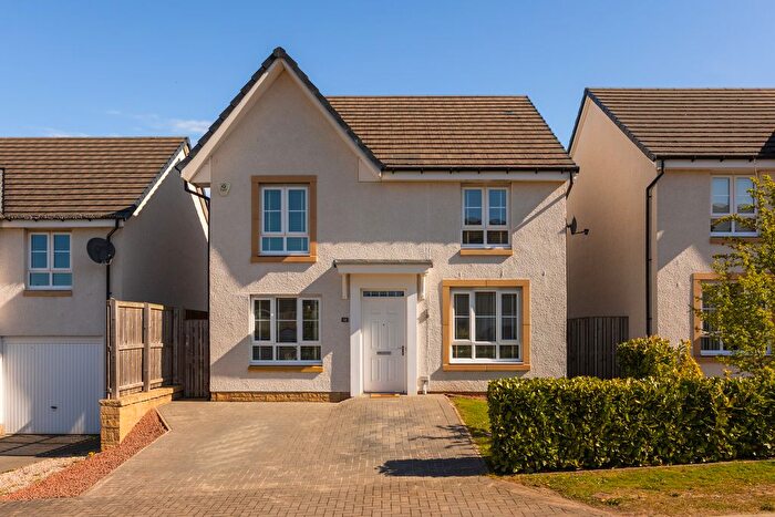 4 Bedroom Villa For Sale In Cowdenfoot Gardens, Dalkeith, EH22