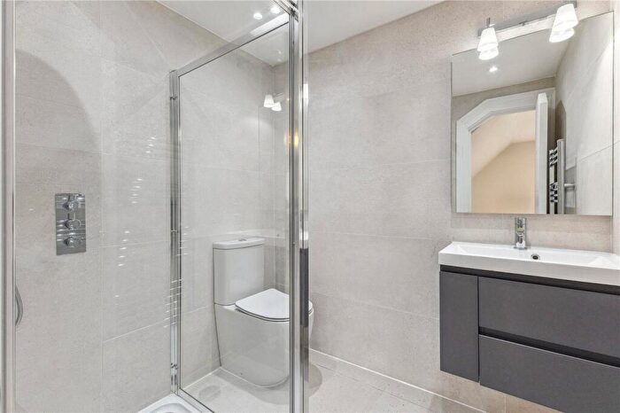 5 Bedroom Detached House For Sale In Sandy Lane, Chobham, Surrey, GU24