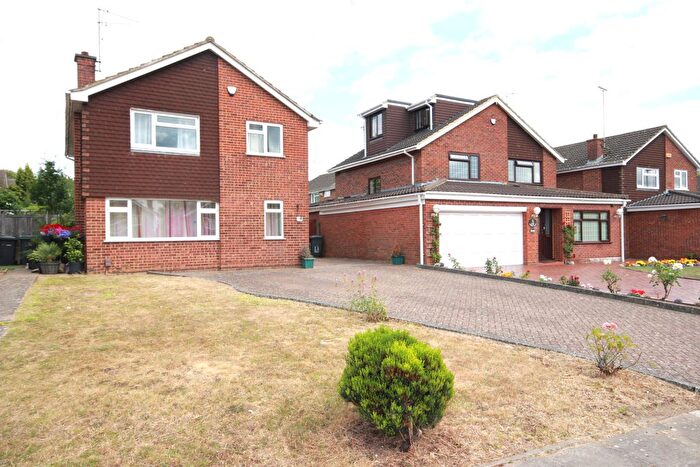 4 Bedroom Detached House To Rent In Old Bedford Road, Luton, LU2