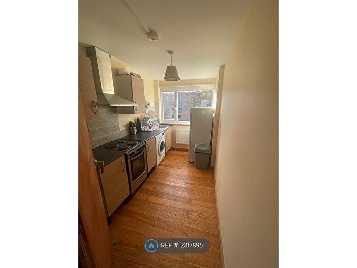 1 Bedroom Flat To Rent In Melbourne Road, Tilbury, RM18