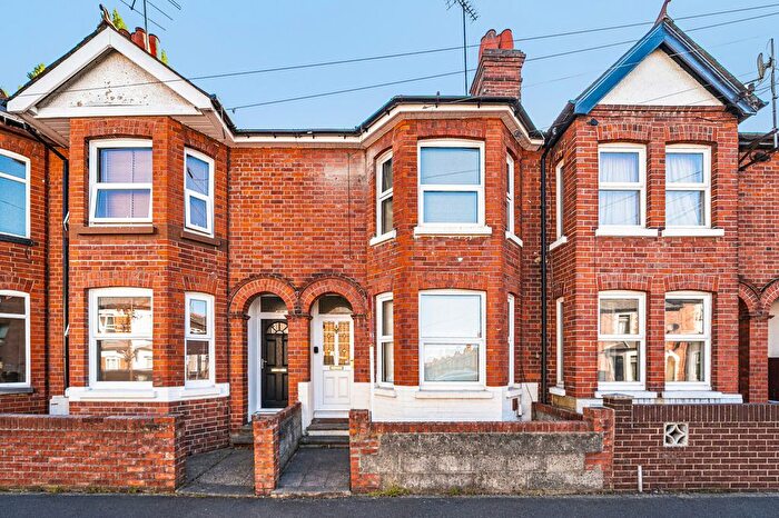 3 Bedroom Terraced House For Sale In Gloucester Road, Reading, Berkshire, RG30