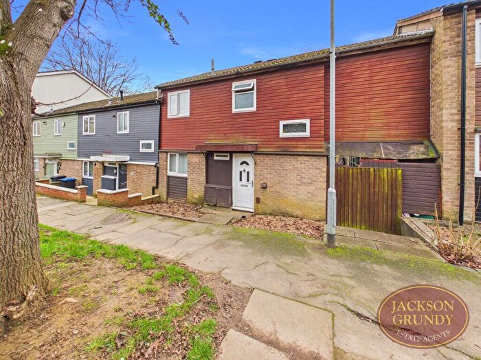 4 Bedroom Terraced House For Sale In Arbour View Court, Thorplands, NN3