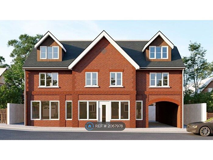 2 Bedroom Flat To Rent In London Road, Knebworth, SG3