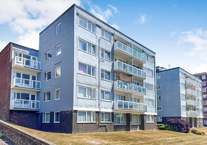 1 Bedroom Flat For Sale In The Chantry, Upperton Road, Eastbourne, East Sussex, BN21