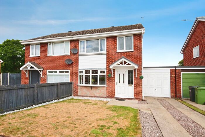 3 Bedroom Semi-Detached House For Sale In Windsor Drive, Wigginton, York, YO32