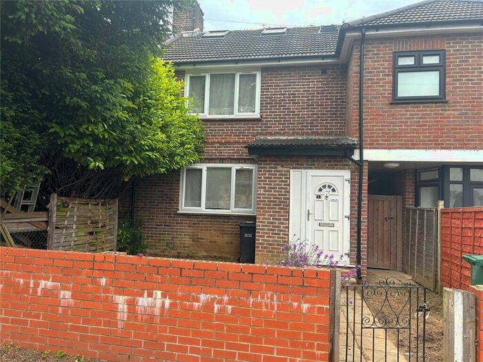 4 Bedroom Semi-Detached House To Rent In Stuart Crescent, Reigate, Surrey, RH2