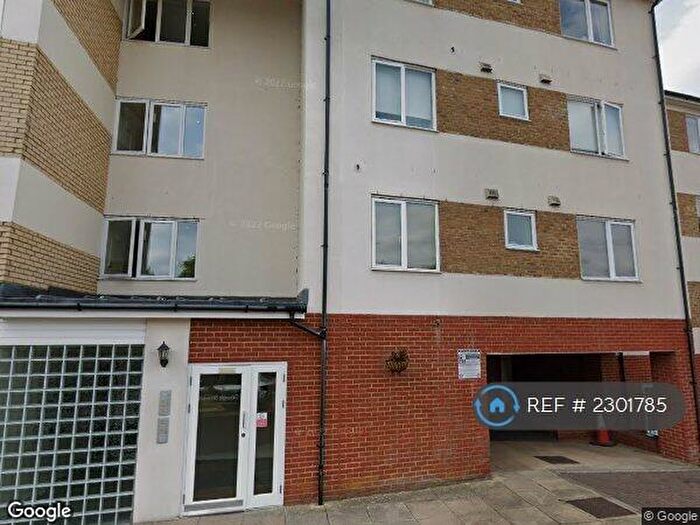 2 Bedroom Flat To Rent In Bambridge Court, Maidstone, ME14