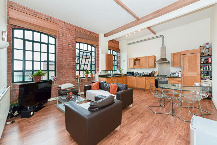 2 Bedroom Apartment To Rent In Raleigh Square, Raleigh Street, The City, Nottingham, NG7