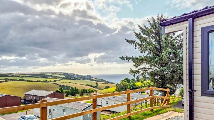 2 Bedroom Park Home For Sale In Polperro Holiday Park, PL13