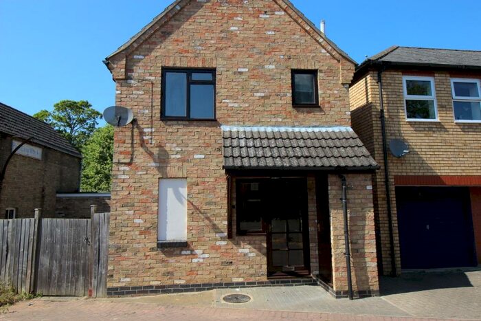 1 Bedroom Flat To Rent In Hildred Court, Ramsey, PE26