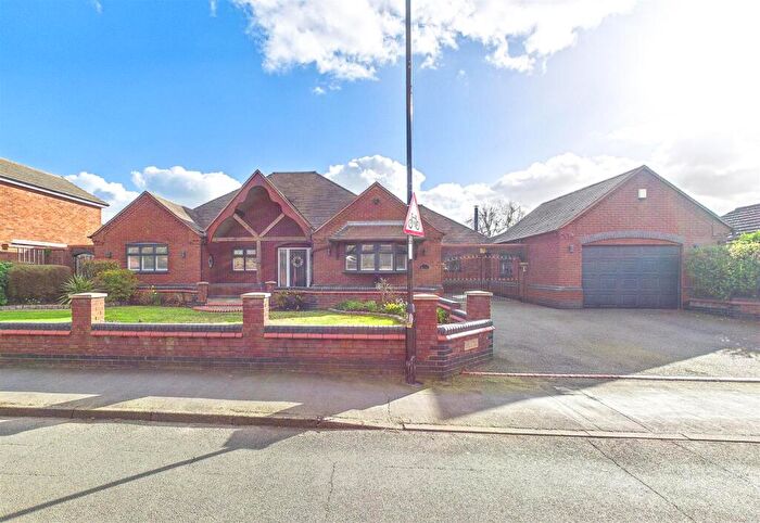 3 Bedroom Detached Bungalow For Sale In Furlong Lane, Alrewas, Burton-On-Trent, DE13