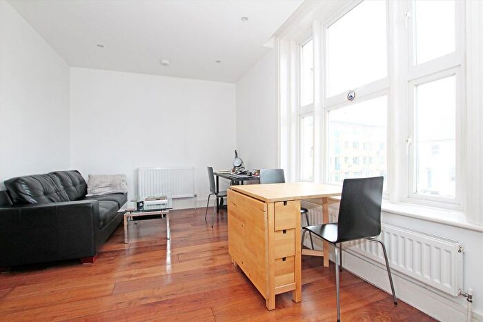 1 Bedroom Flat To Rent In Chiswick High Road, London, W4