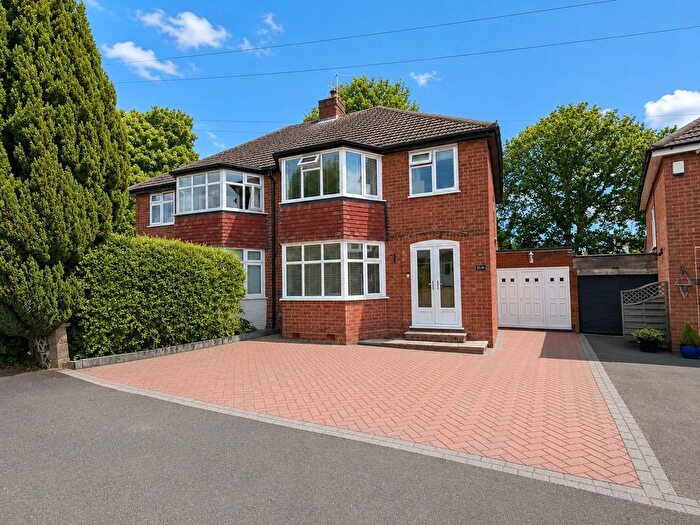 3 Bedroom Semi-Detached House For Sale In Three Oaks Road, Wythall, B47