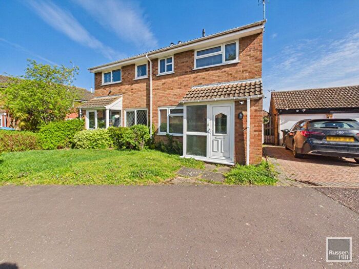 3 Bedroom Semi Detached House For Sale In Holworthy Road, Bowthorpe, NR5