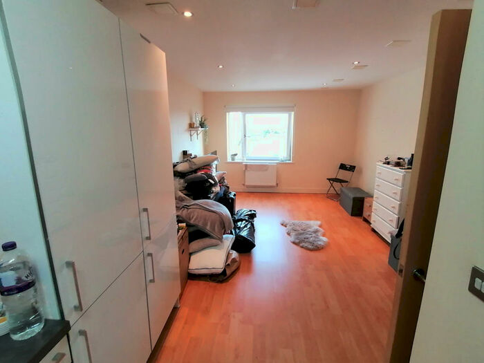 1 Bedroom Flat To Rent In Autumn Court, Spring Gardens, Romford, Essex, RM7