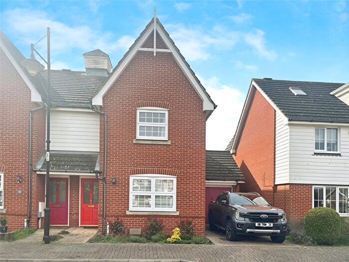 3 Bedroom Semi-Detached House To Rent In Apollo Way, St. Marys Island, Chatham, Kent, ME4