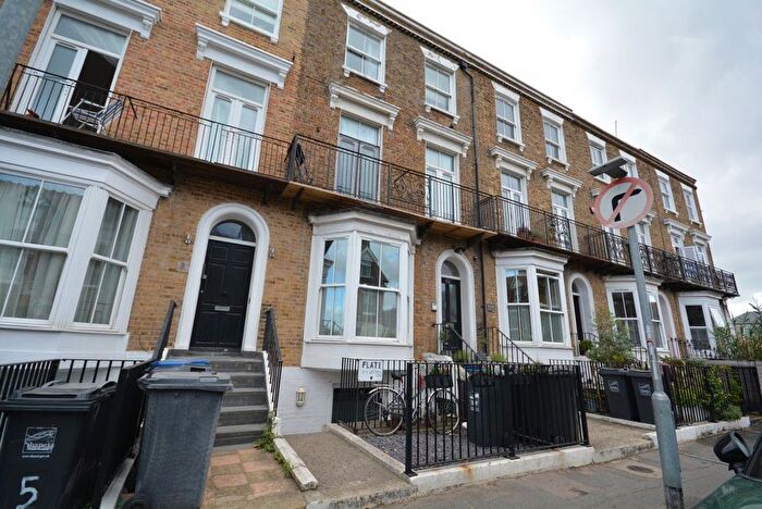 2 Bedroom Flat To Rent In Westbrook Gardens, Margate, CT9
