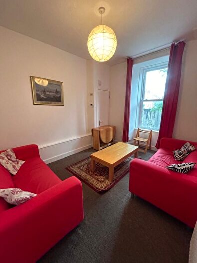 5 Bedroom Flat To Rent In Clerk Street, Edinburgh, EH8