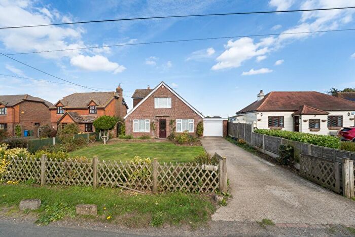 3 Bedroom Detached House For Sale In Bagshill Road, Leaveland, Faversham, Kent, ME13