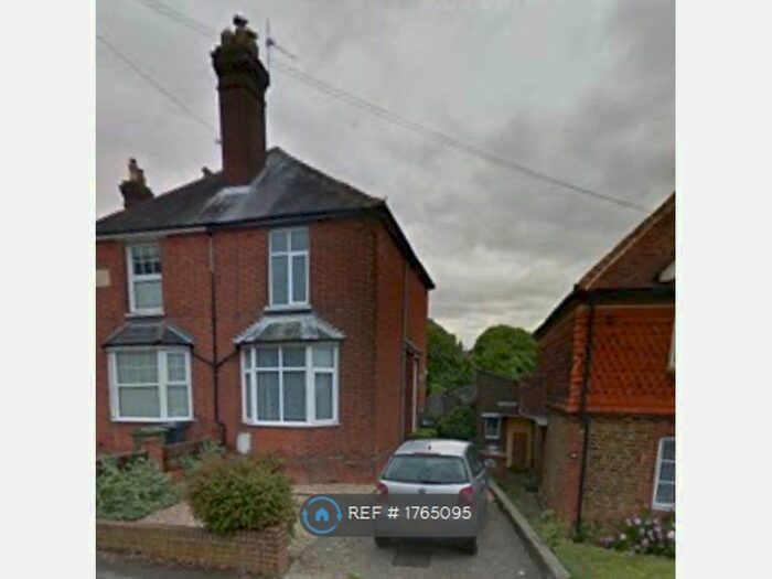 3 Bedroom Semi-Detached House To Rent In Worplesdon Road, Guildford, GU2