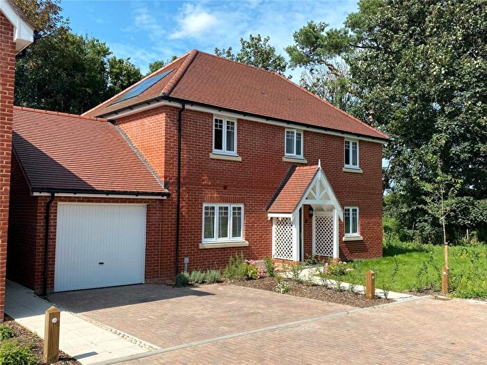 4 Bedroom Detached House To Rent In Grebe Place, Burgate, Fordingbridge, SP6