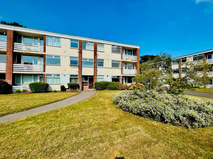 2 Bedroom Apartment To Rent In All Saints Road, Warwick, CV34