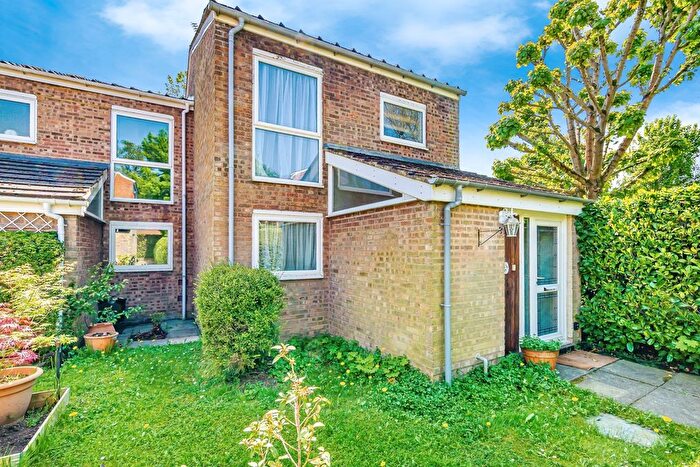 3 Bedroom Property To Rent In Linton Glade Hartscroft, Croydon, CR0