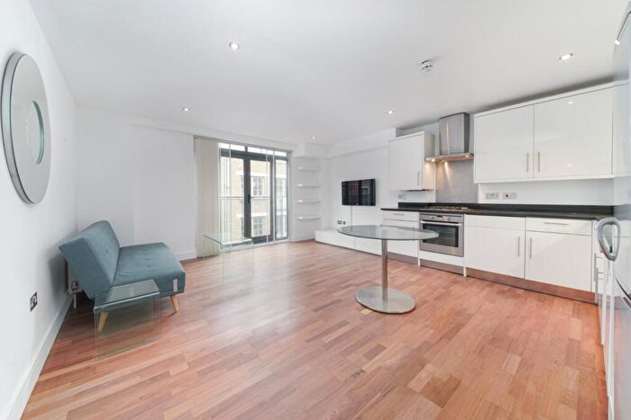 2 Bedroom Flat To Rent In Hoxton Square, Hoxton, N1