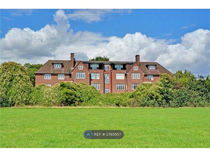 2 Bedroom Flat To Rent In Tyler House, London, SE3