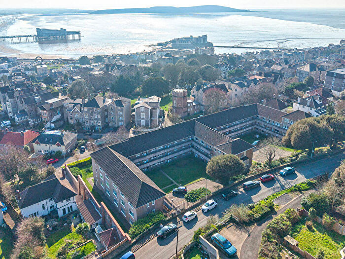 2 Bedroom Flat For Sale In Shrubbery Avenue, The Shrubbery - Great Value, BS23