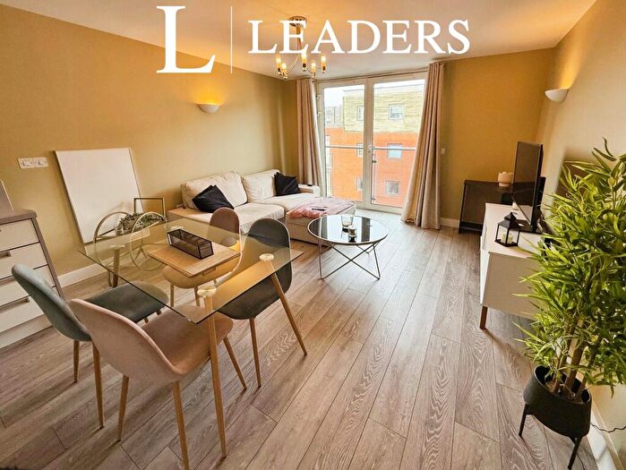 2 Bedroom Apartment To Rent In Mistral, Ocean Village, SO14