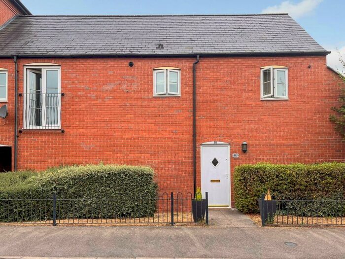 2 Bedroom Coach House To Rent In Amis Way, Stratford-upon-Avon, CV37