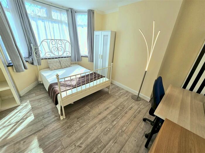 1 Bedroom Flat To Rent In Stanfell Road, Leicester, LE2