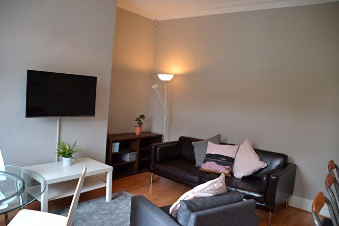 3 Bedroom Terraced House To Rent In Argie Terrace, Leeds, LS4