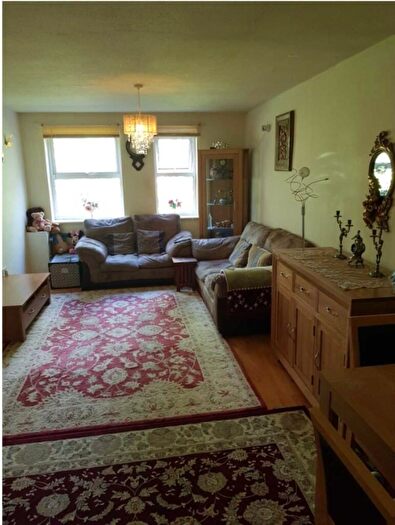 2 Bedroom Flat To Rent In High Lane, Chorlton, M21