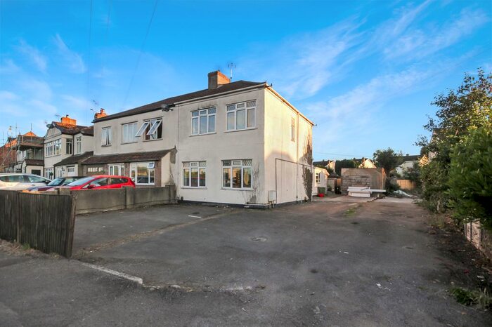 3 Bedroom Semi-Detached House To Rent In Thornbury Road, Bristol, Gloucestershire, BS35