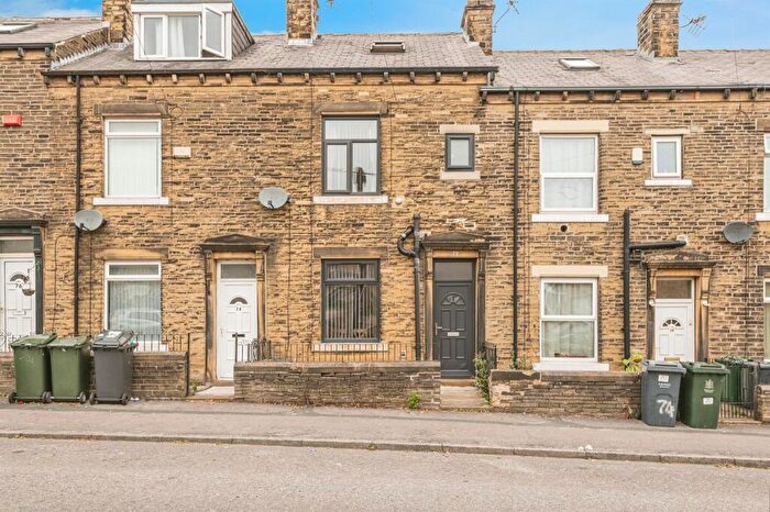 3 Bedroom Terraced House For Sale In Bartle Lane, Bradford, BD7