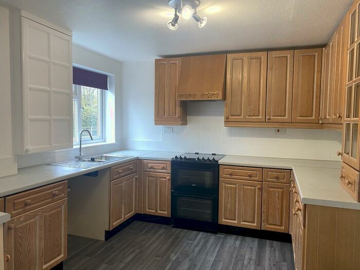 3 Bedroom Terraced House To Rent In Broome Grove, CO7