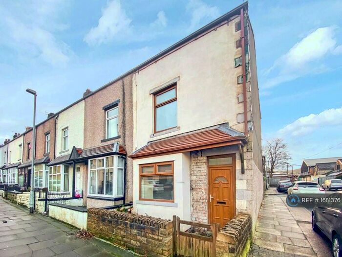 4 Bedroom End Of Terrace House To Rent In Olympia Street, Burnley, BB10