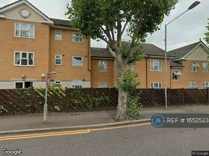 2 Bedroom Flat To Rent In Upward Court, Romford, RM1